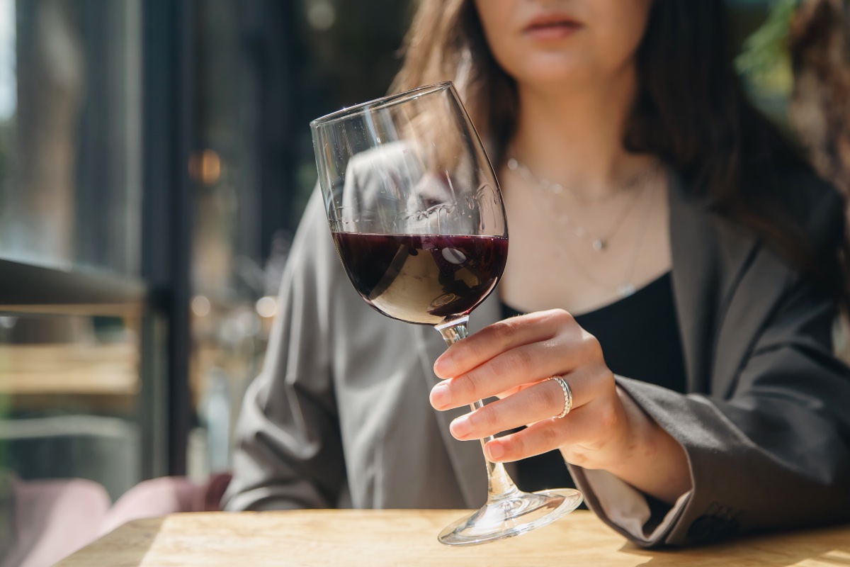 Генетика алкоголізму: чи можна передати залежність у спадок?